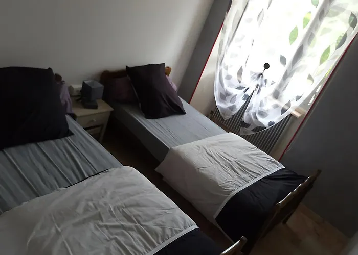 Le Moulin Rouge * Chevillon (Haute-Marne)